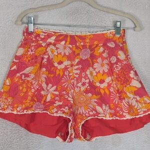 On Twelfth Junior's Vibrant Floral Lace Summer Shorts Size S‎